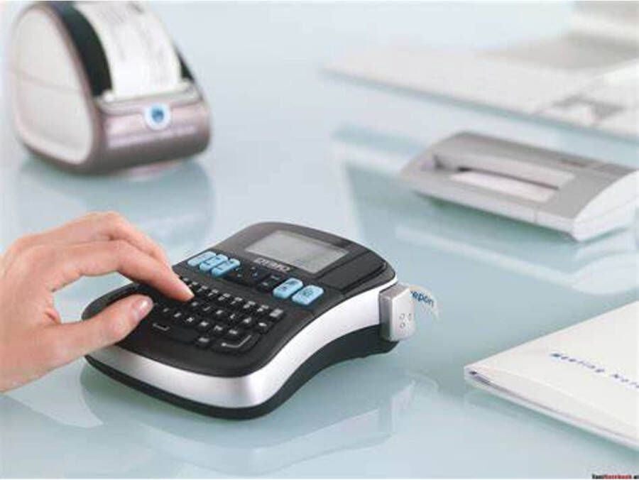 Dymo LabelManager 210 D+ Handheld Labelmaker