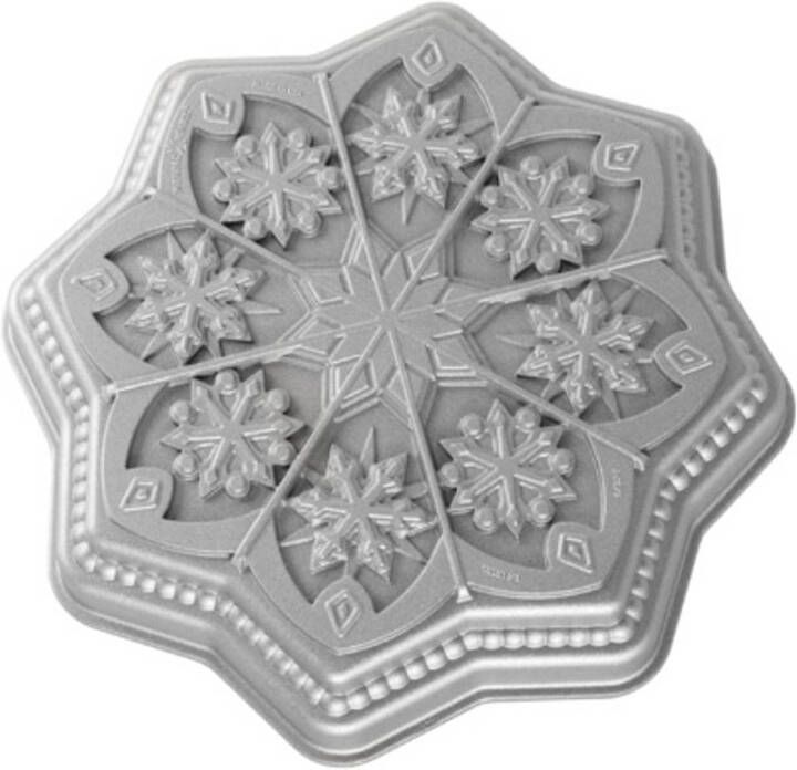 Nordic Ware Bakvorm Sweet Snowflakes Shortbread Pan Sparkling Silver Holiday