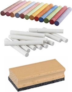 Rayher hobby materialen Krijtjes set met schoolbord wisser 12x witte krijtjes 12 x gekleurde krijtjes en een goede bordenwisser