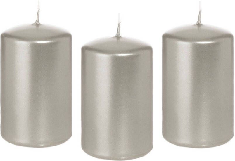 Trend Candles 8x Zilveren cilinderkaars stompkaars 5 x 8 cm 18 branduren Geurloze zilverkleurige kaarsen Woondecoraties