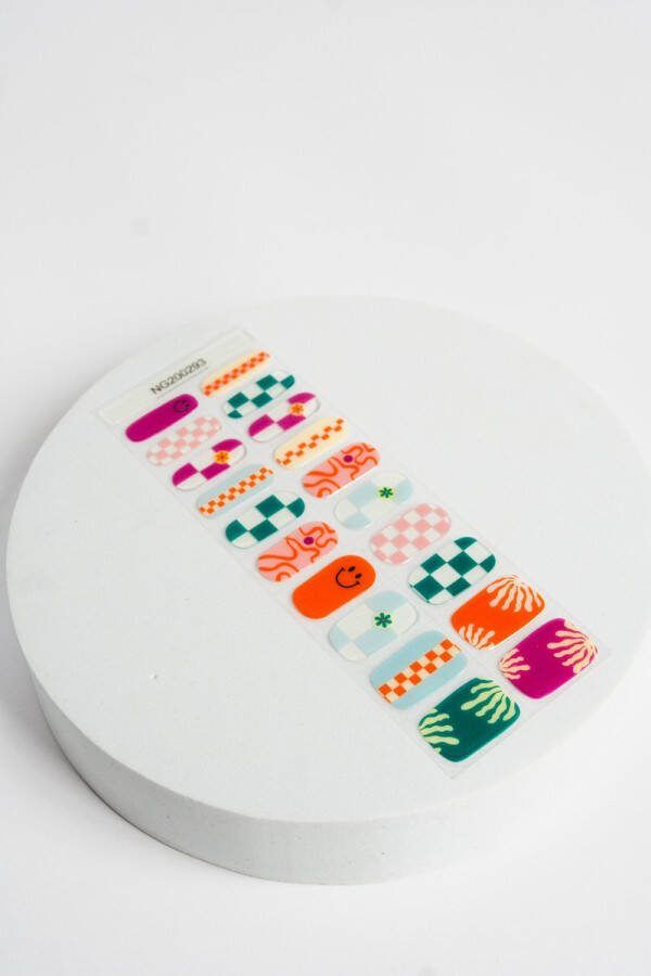 4 season must haves Gel lak nagelstickers daily art fun nail wraps multi color art nails UV nail wraps Gel nail stickers Nail stickers Gel nagel wraps UV nagel wraps Gel nagel stickers Nagel wraps Nagel stickers print art