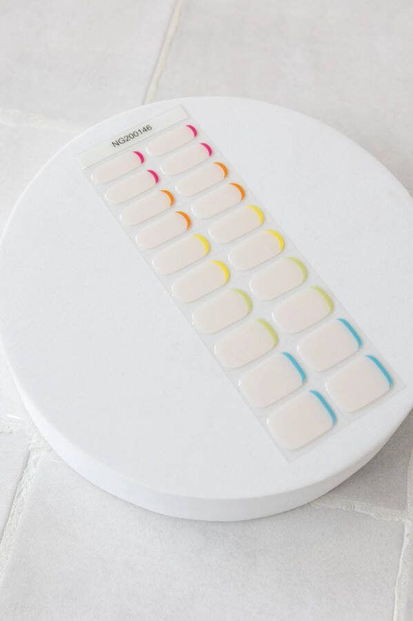 4 season must haves Gel lak nagelstickers pop a color nail wraps multi color art nails UV nail wraps Gel nail stickers Nail stickers Gel nagel wraps UV nagel wraps Gel nagel stickers Nagel wraps Nagel stickers print art