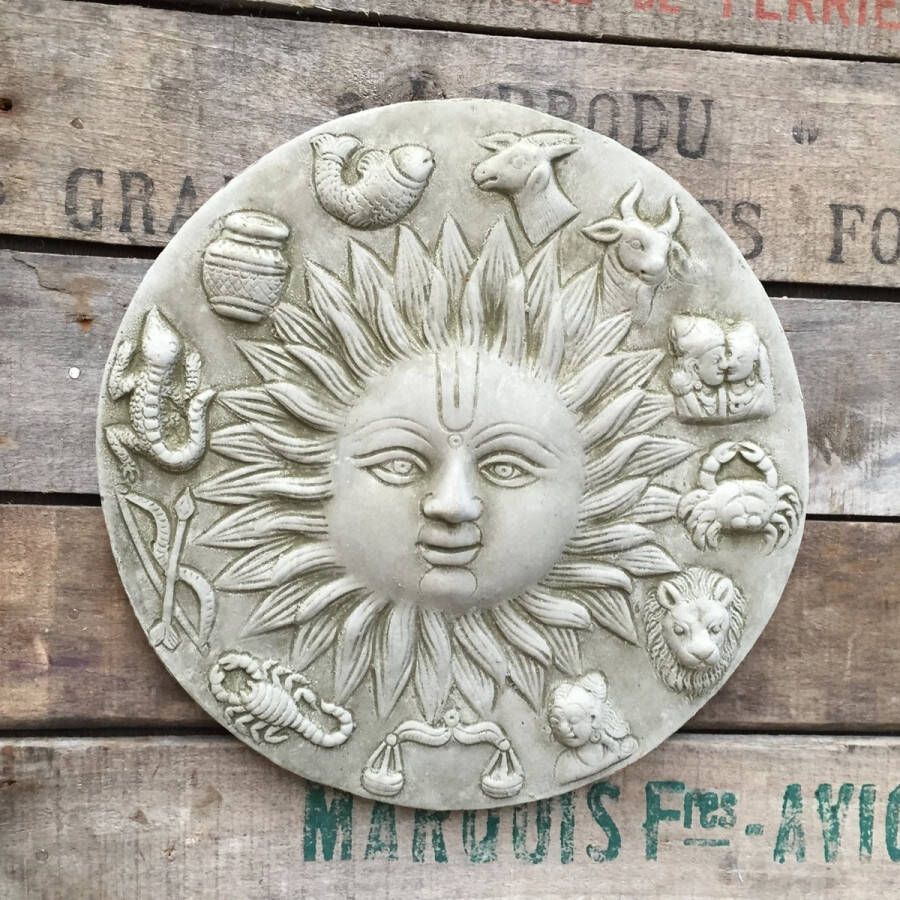 A&S Estates Betonnen tuinbeeld muurornament zodiac sterrenbeeld