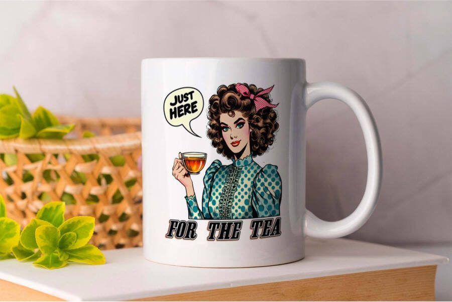 AAA+ Mok I Just Here For the Tea FunnyWoman ComedyQueen WomenInComedy HumorHerself GrappigeVrouw KomischeKoningin VrouwenInKomedie HumorHaarzelf