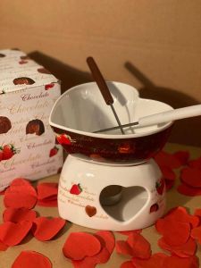 A.A.S Retail Hartje chocoladefontein met waxinelichtje kaars- Valentijnsdag- Valentijn cadeautje voor hem of haar- Chocolade fondue set met theelichtje- 2 persoons-Hartje