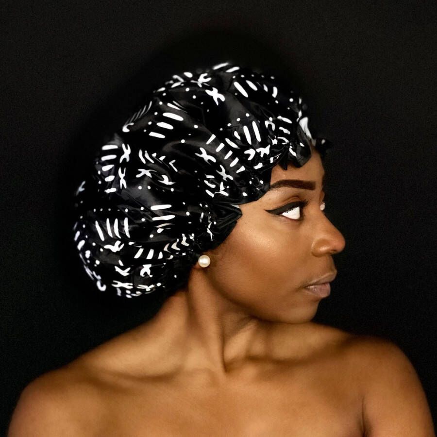 AfricanFabs Luxe Grote Douchemuts Shower cap Douchekapje Douche cap voor vol haar krullen afro van Zwart Witte bogolan