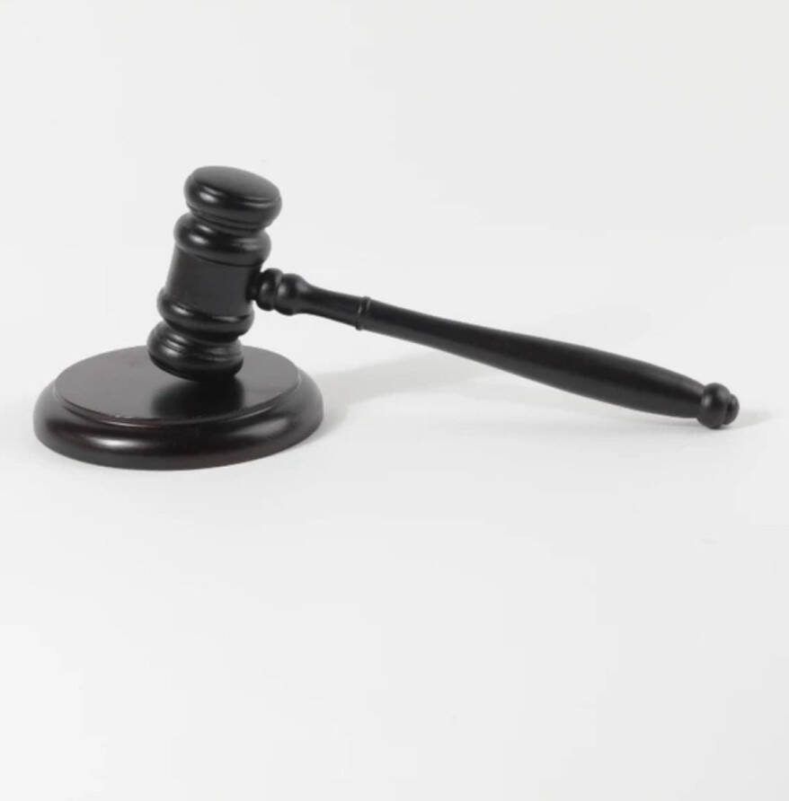 Akerz Houten Voorzittershamer met slagblok veilinghamer rechterhamer. houten hamer