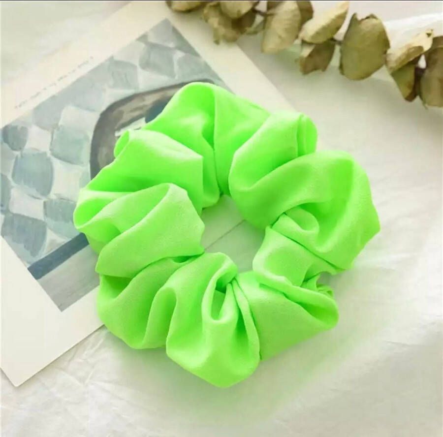 Akyol groen scrunchie haarband Haarelastiek -neon groen -neon haar elastiek -|haar elastiek groen-Haaraccessoires Haarband -crunch elastiek -koningsdag haar elastiek-groen elastiek -groen elastiek voor haar -groen accesoires -haarelastiek groen