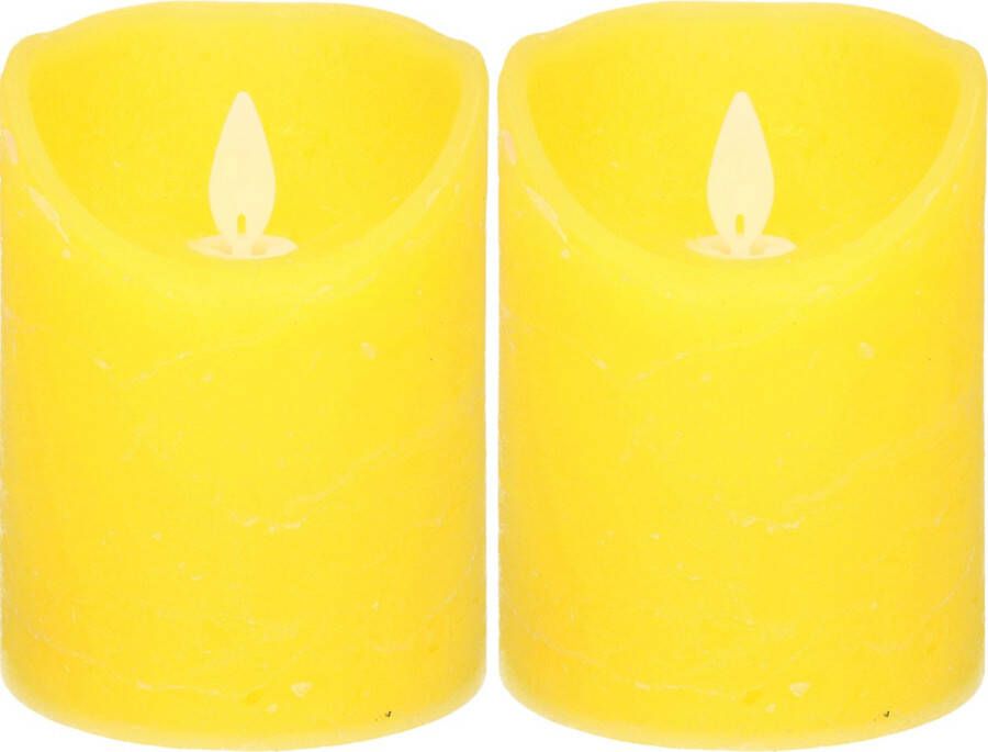 Anna's Collection 2x Gele LED kaarsen stompkaarsen 12 5 cm Luxe kaarsen op batterijen met bewegende vlam