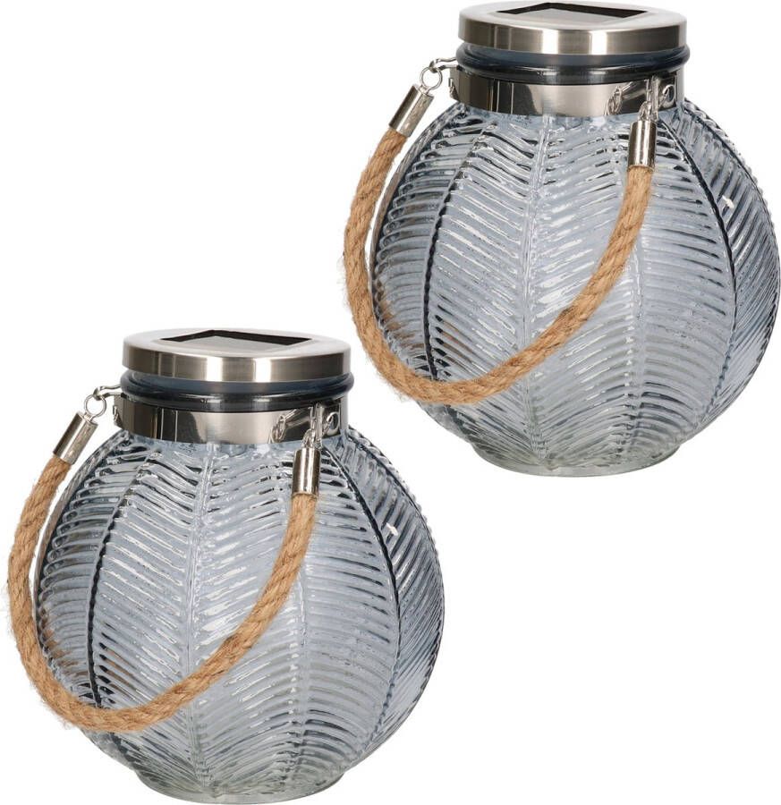 Anna's Collection 2x stuks grijze solar lantaarn van gestreept glas rond 16 cm Tuinlantaarns Solarverlichting Tuinverlichting