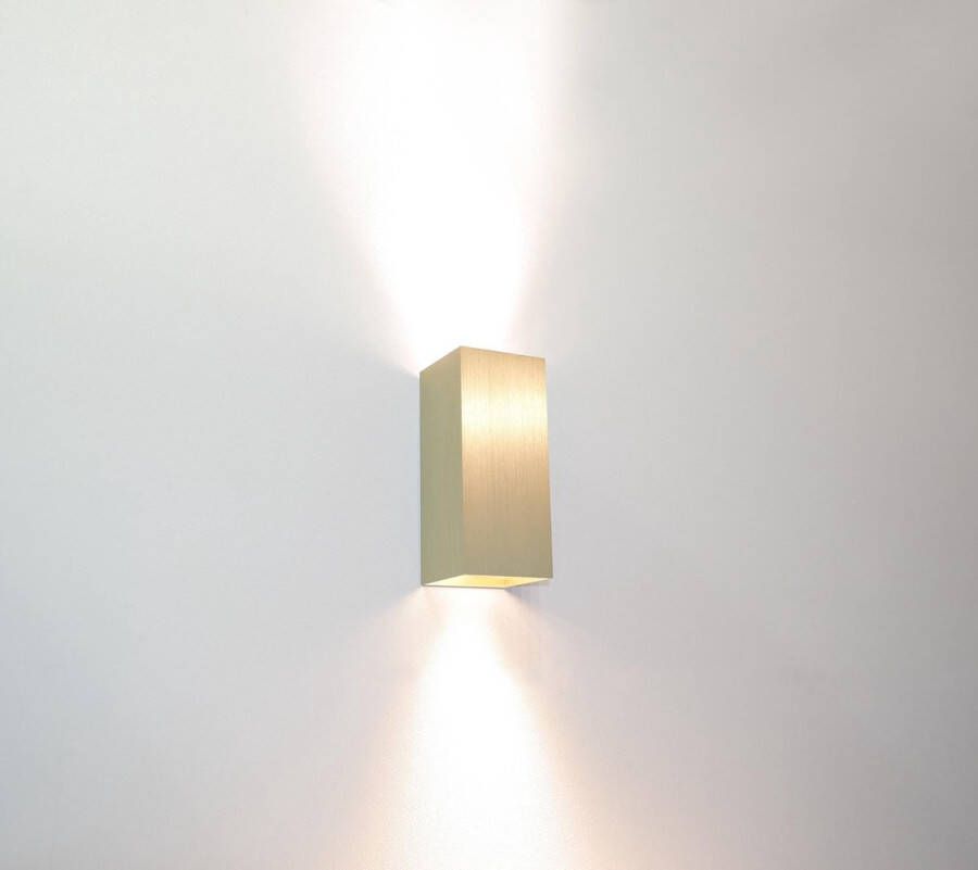 Artdelight Wandlamp Dante – 2 lichts mat goud 15 5 x 6 5 cm – Excl. Gu10 – HUE geschikt – up en down wandlamp – strakke wandlamp – wandlamp woonkamer – moderne wandlamp LED wandlamp mat messing wandlamp