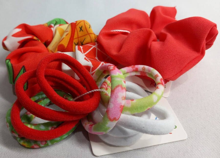 Azoza Haar scrunchies 2 x met Bijpassende Haarelastieken 10 x Rood Print Meisjes Kado Tip !!