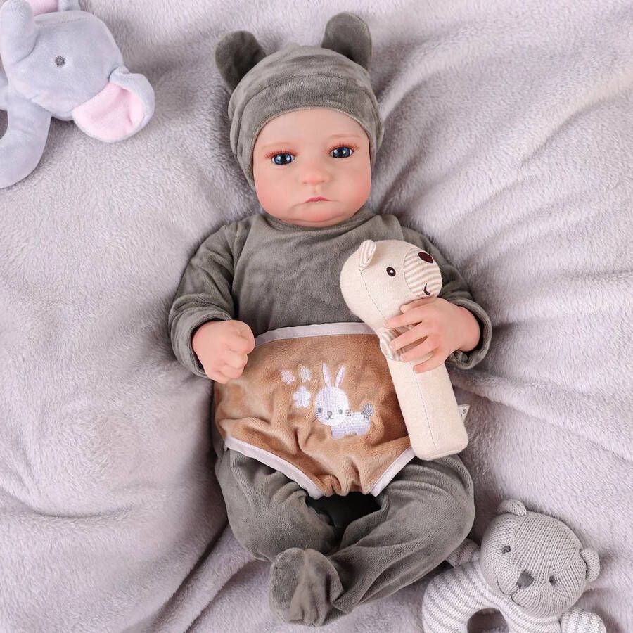 Babeside Reborn baby pop 'Andy' 50 cm Soft vinyl Blauwe ogen Zachte Groene Outfit Onesie muts luier fles speen rammelaar In geschenkdoos