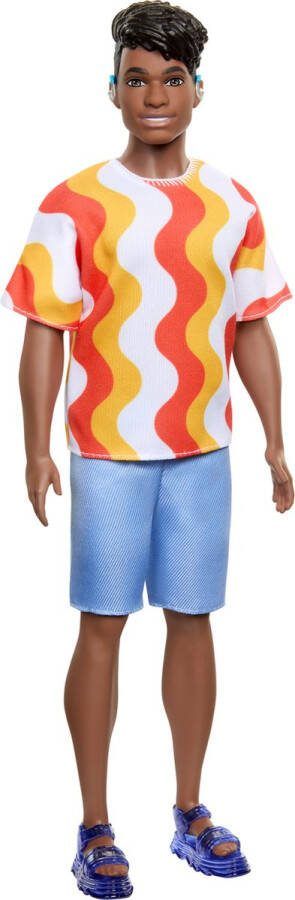 Barbie Fashionistas Ken pop Met shirt en korte broek