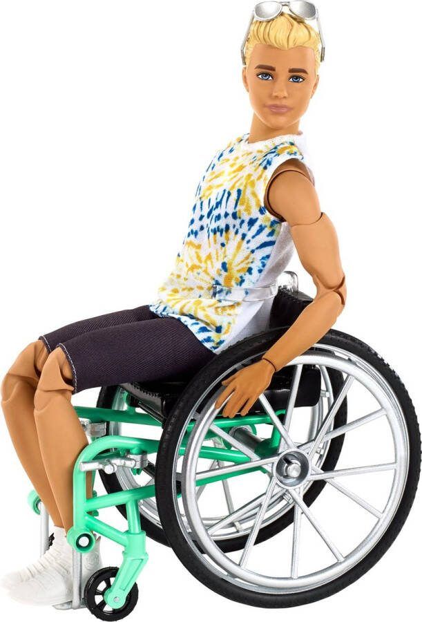 Barbie Ken Fashionista Ken in een Rolstoel pop