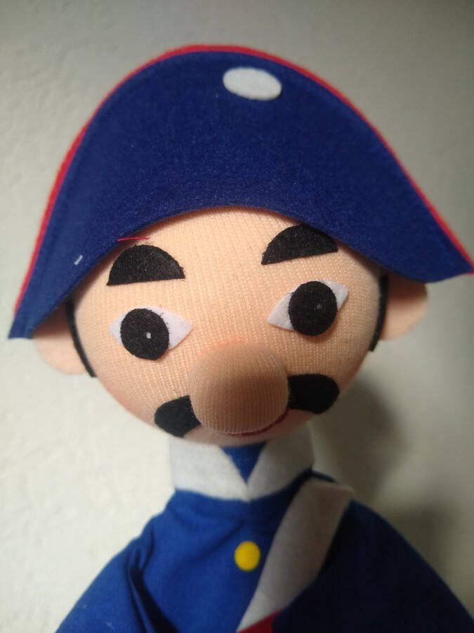 Bass & Bass Gendarmepop 33 cm Poppenkastpoppen poppenkast