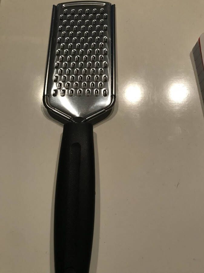 Benson Rasp met Handvat: Het Ultieme Keukenhulpmiddel voor Elke Kookliefhebber!