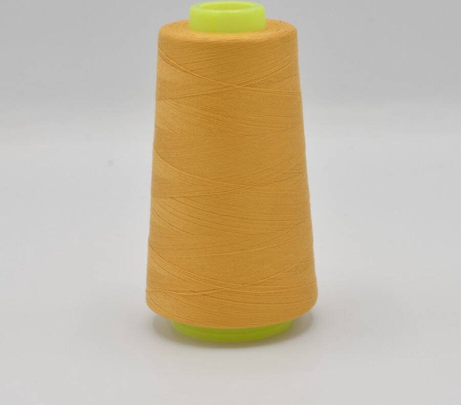Big in Fabric Overlock Garen per 4 stuks 3000 Yards (2742 meter) per stuk In 36 kleuren leverbaar Oker