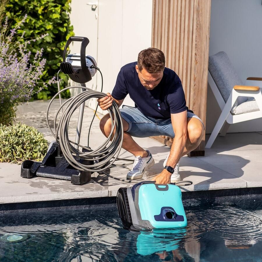 Blue+ ROB-i 2 zwembadrobot glashelder zwembad water- zwembad robot -zwembad stofzuiger
