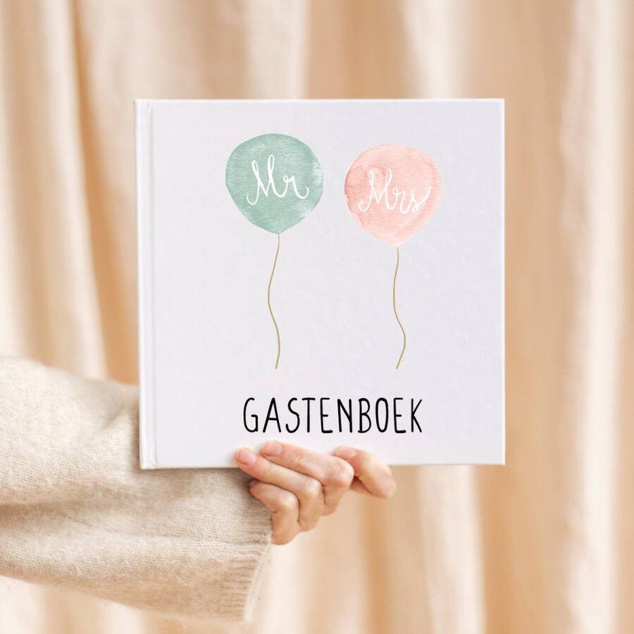 Bonjour to you! Gastenboek Ballon met invul vragen pagina's Nederlandstalig. (bruiloft huwelijk gastenboek vragenlijst trouwdag feest photobooth polaroid foto's receptie album receptieboek invulboek)