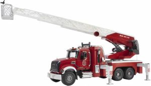 Bruder Mack Granit brandweerladderwagen incl. waterpomp 1:16 Logistiek