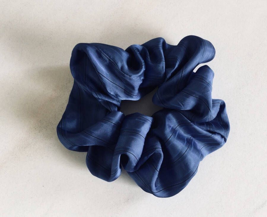 By Willy Scrunchie XL blauw met zwart en blauwe streep handgemaakt handmade