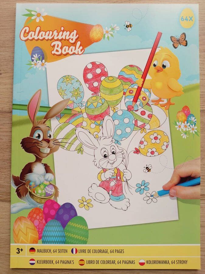 Catherine Lansfield Kinder Kleurboek Pasen A4-formaat met 64 kleurplaten met Paashaas Paasei kuiken en andere dieren (cadeau idee kinder verjaardag kleuters en peuters)