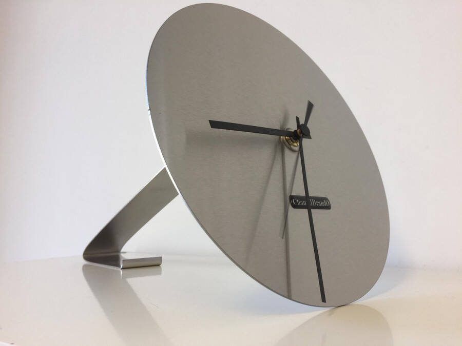 Chantalbrando Tafelklok UMBRELLA MODERN DUTCH DESIGN
