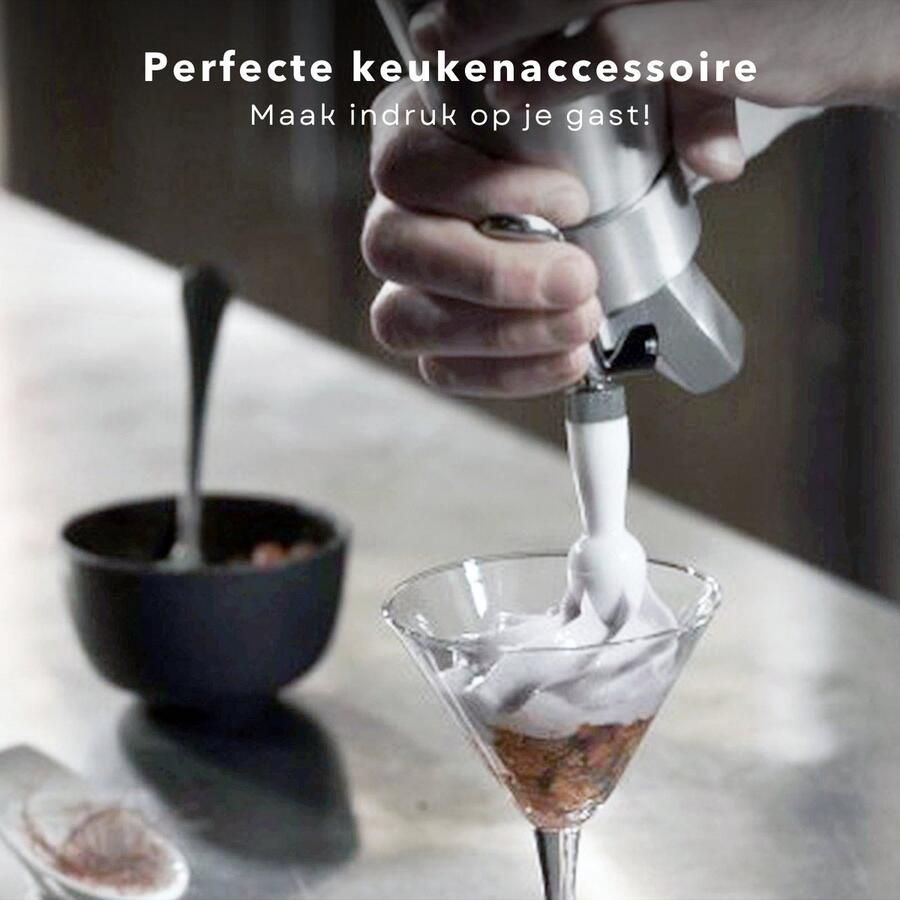 Cheqo Slagroomspuit 0.5 Liter Slagroom Spuit Aluminium Crèmespuit Garneerspuit Slagroomapparaat Met 3 Spuitmondjes en Schoonmaakborsteltje