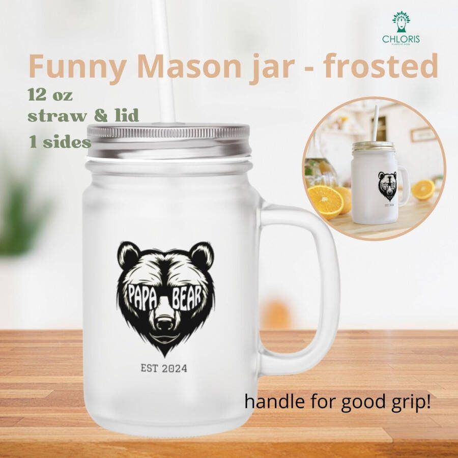 Chloris Papa & Mama Beer 2024 frosted glazen drinkbeker met handvat 1 zijde bedrukt Frosted Mason Jar Mokken Een Hartverwarmende Ode aan het Ouderschap Eigen uniek design ideaal geschenk tijdens geboorte