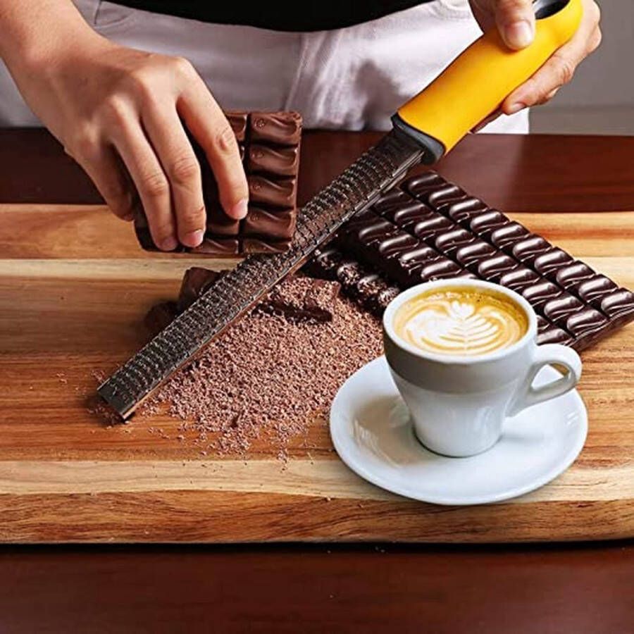CHPN Rasp Keukenrasp Citroenrasp Kaasrasp Raspen Keuken accessoire Keukenspullen Citrusrasp Geel Zesteur