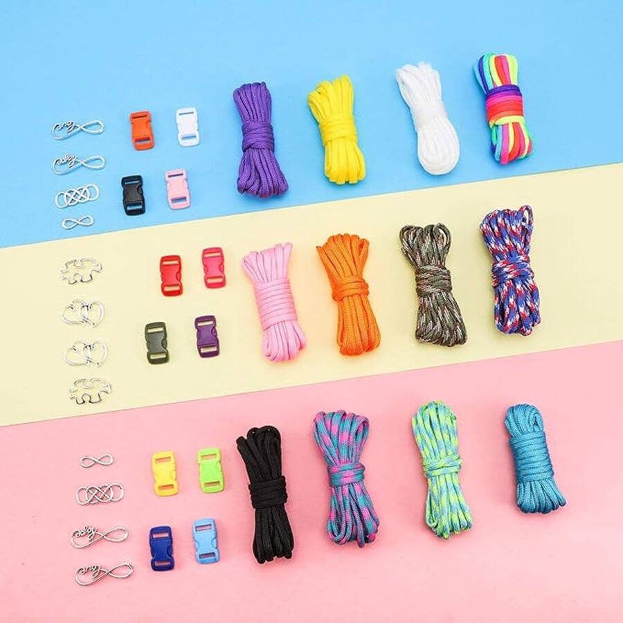 CLORD Een set van 12 stuks paracord-koord bestaande uit 550 paracord touwen biedt eindeloze mogelijkheden voor DIY-projecten zoals armbanden. Elke set bevat ook 12 handige Quick Release gespen en 12 hangers perfect voor het personaliseren van armbanden