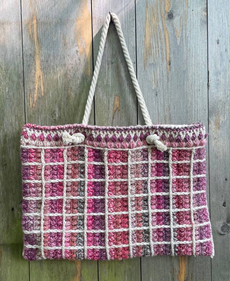 Corneeltje Wol HAAKPAKKET TAS PINK PUFF BLOK MC 76 VERLOOPGAREN-CANVAS BINNENTAS