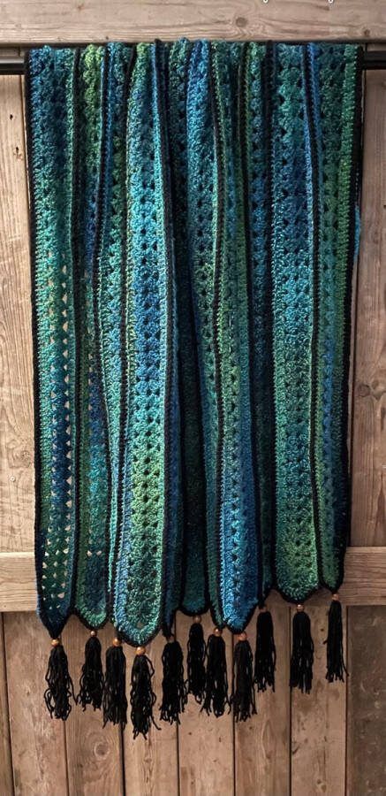 Corneeltje wol -James C.Brett. HAAKPAKKET PLAID PEACOCK WOONDEKEN HAKEN