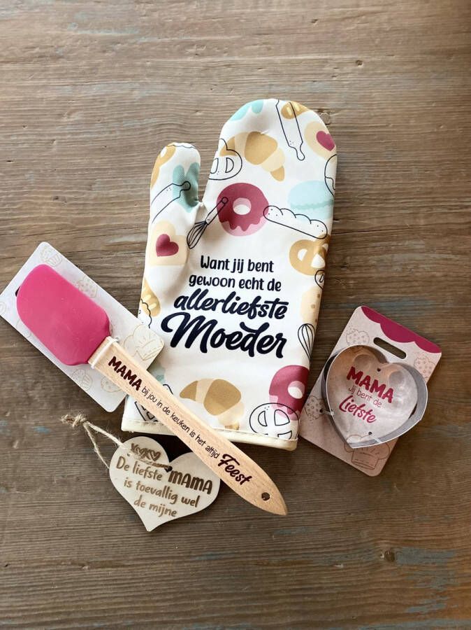 Creaties van hier Ovenwant Moeder Met Houten Hartje Spatel Mama Koekvorm Mama moederdag cadeautje