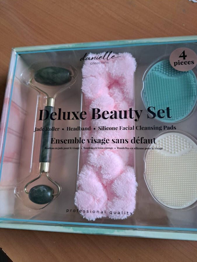 Danielle Creations Danielle Beauty zestaw do pielęgnacji skóry twarzy Pastel Deluxe Beauty Set 4-pack DC0031PS
