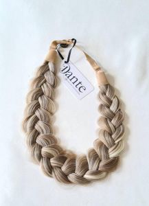 Dante Braid Messy Vlecht haarband met aanpasbare strap voor kinderen en volwassenen 609 Platinium Violet Blond Ash Dark Blond
