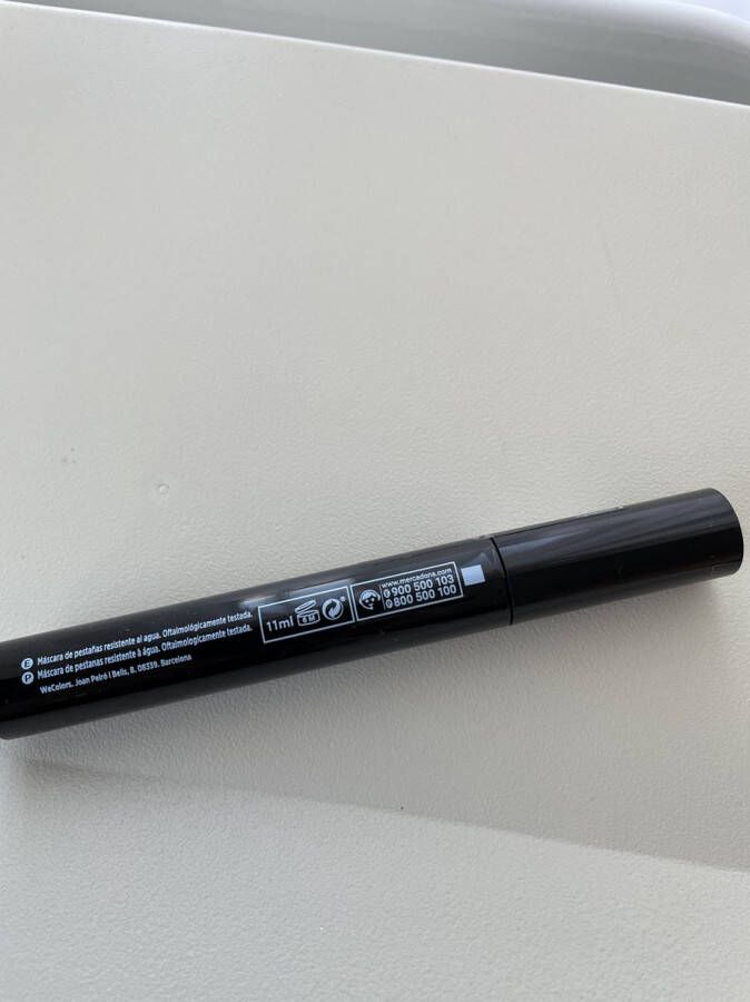 Deliplus mascara zwart. waterproof volume. Van het mooie Spaanse merk