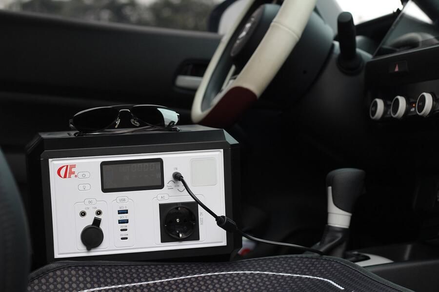 Denfone Draagbare Powerstation Powerbank 500W Power Station 500-600W-Zwart