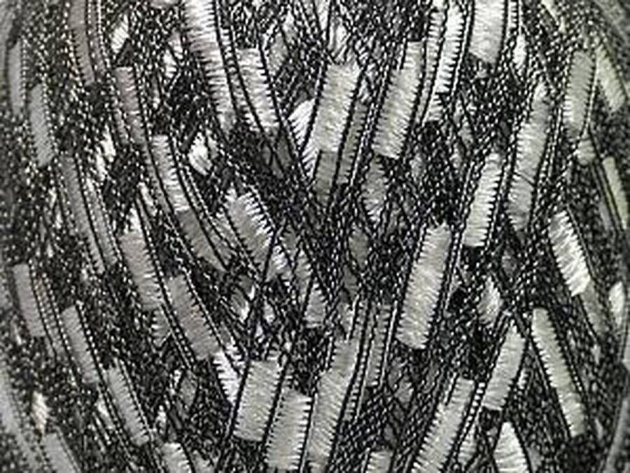 DEWOLWINKEL.NL Ladder garen kopen zwart wit iceyarns – 100% polyester 6 bollen van 50gram