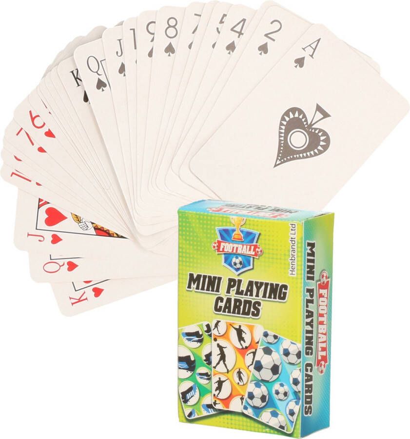 Merkloos Sans marque 2x pakjes mini voetbal thema speelkaarten 6 x 4 cm in doosje van karton Handig formaatje kleine kaartspelletjes
