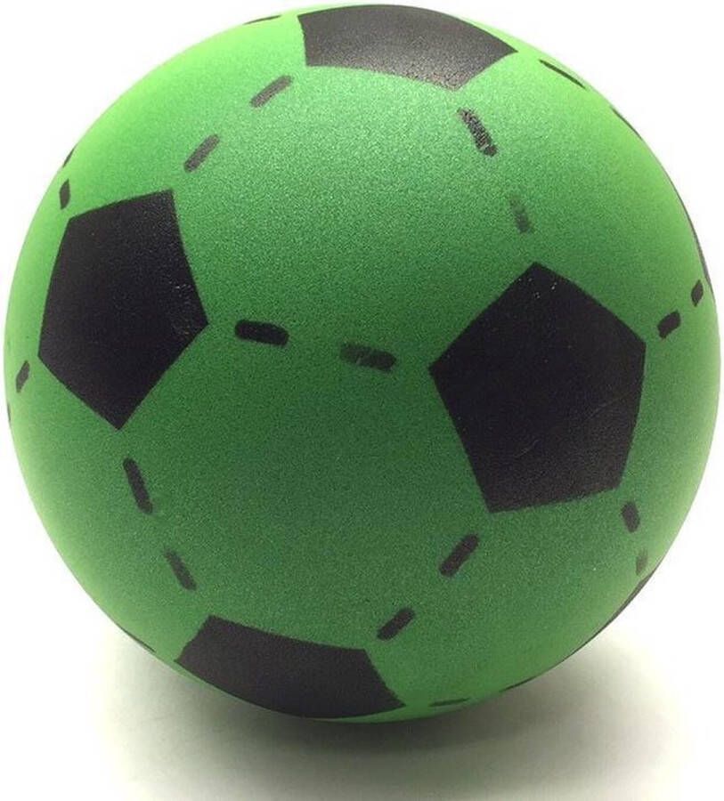 Merkloos Sans marque 4x Foam softbal voetbal groen 20 cm Zachte speelgoed voetballen 4 stuks