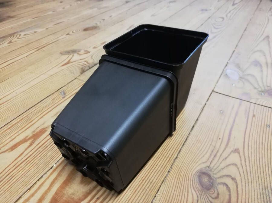 Kweekpotjes 50 x P9 pot moestuin plant potjes HARD PLASTIC 9x9x9 5cm