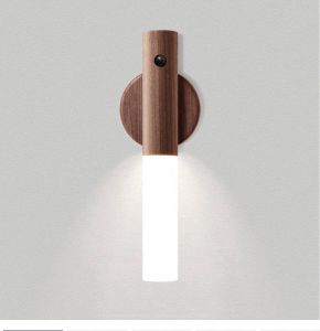 Merkloos Sans marque Nachtlampje LED met bewegingssensor Sensor lampje usb oplaadbaar Muurlamp Wandlamp binnen slaapkamer kinderkamer Trapverlichting Fakkel Volwassenen kinderen en baby's Walnoot hout