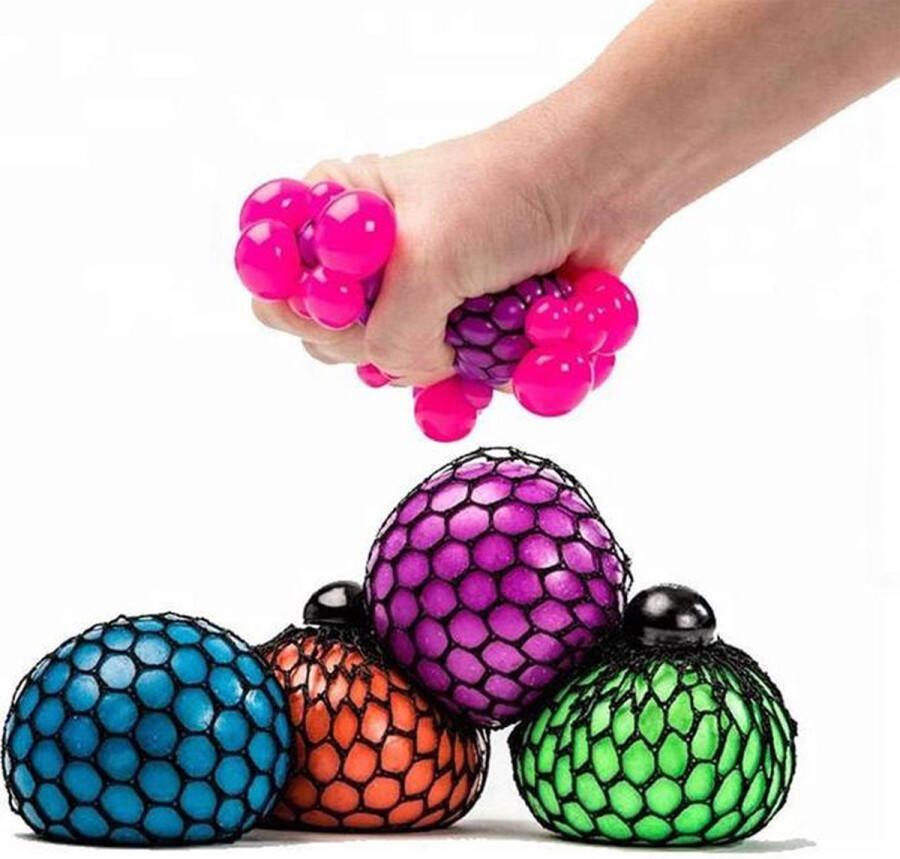 Merkloos Sans marque stressbal – stressbal met netje – Speelgoed voor jongens & meisjes Stressballen geschikt voor kinderen & volwassen – Stressbestendig Squishy fidget toys pakket – set van drie knijpballen
