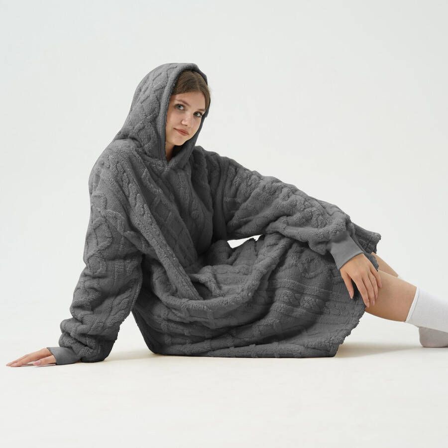 Sierkussen.nl SOPHIE Oversized Hoodie 70x110 cm Hoodie & deken in één extra grote kabeltrui met capuchon Charcoal Gray antraciet