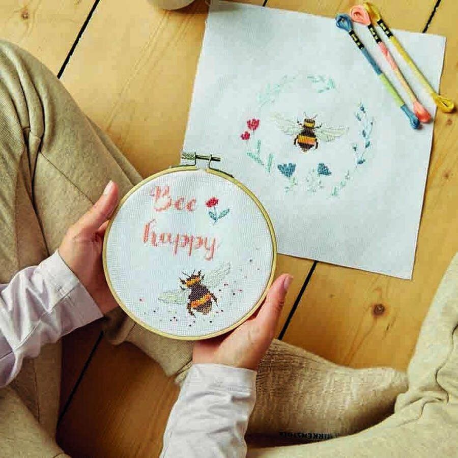 DMC Borduurpakket Kruissteek kit duo The Well-bee-ing
