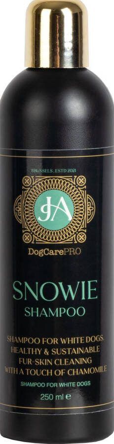 DogcarePRO Snowie speciale ECOLOGISCHE shampoo voor witte honden VOORDEELSET hondenshampoo met kamille 250ML concentraat verzorging voor honden