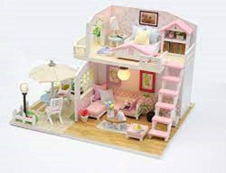 Doll House Miniatuurhuisje bouwpakket Miniature huisje Diy dollhouse Pink loft