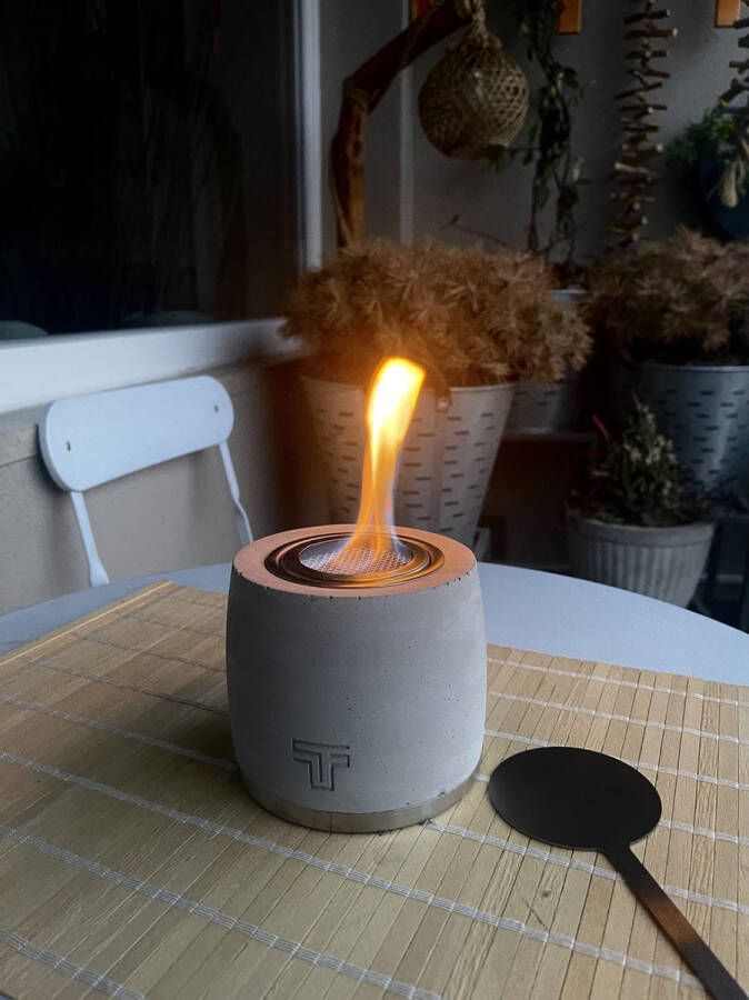 Double T Concept Round Beton Brand Tot Wel 90min Bio Ethanol Sfeerhaard Tafelhaard Vuurkorf Terrashaard Verwarming 12x12x10cm